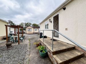 Photo 26- click for photo gallery